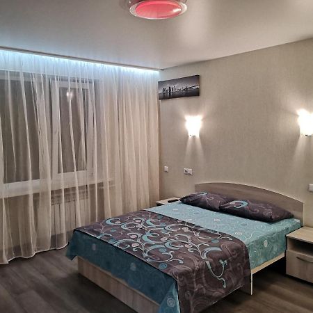 Новая Квартира На Пр. Соборном Возле Зну Zaporizhia Dış mekan fotoğraf