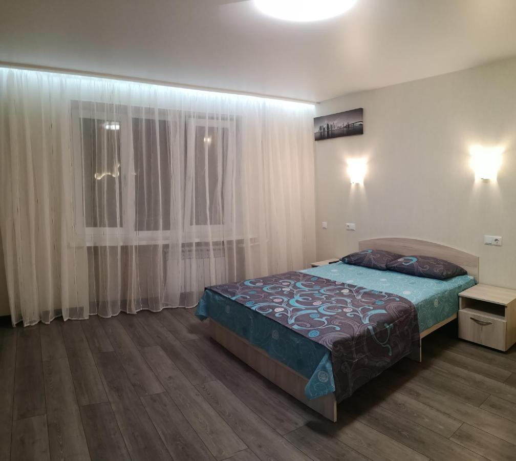 Новая Квартира На Пр. Соборном Возле Зну Zaporizhia Dış mekan fotoğraf