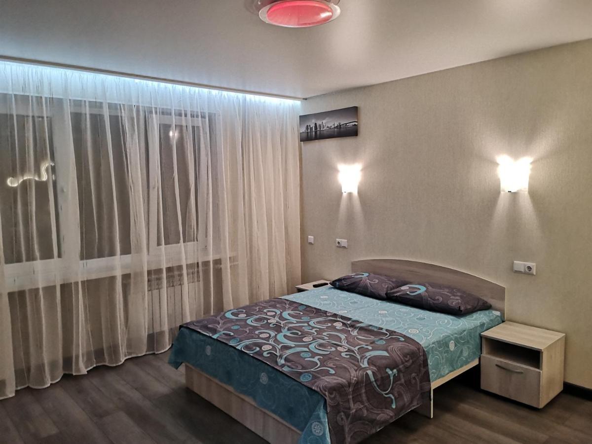 Новая Квартира На Пр. Соборном Возле Зну Zaporizhia Dış mekan fotoğraf